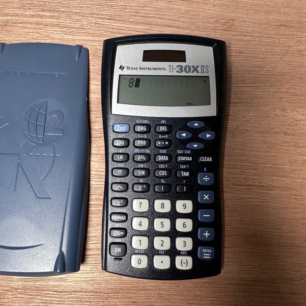 Texas Instruments TI-30XIIS Scientific Calculator Black Blue Cover Solar Battery - Picture 2 of 3